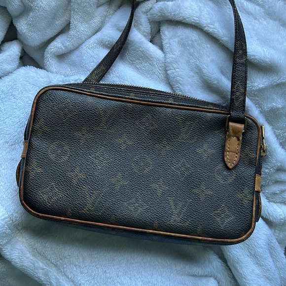 Louis Vuitton MONOGRAM CANVAS POCHETTE MARLY BANDOULIERE - Picture 3 of 9